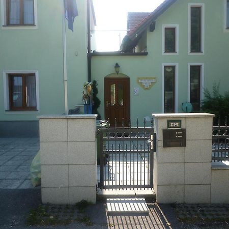 Gartenpension Prosl Vídeň Exteriér fotografie