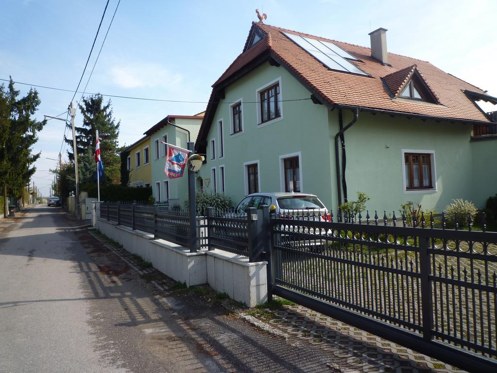 Gartenpension Prosl Vídeň Exteriér fotografie